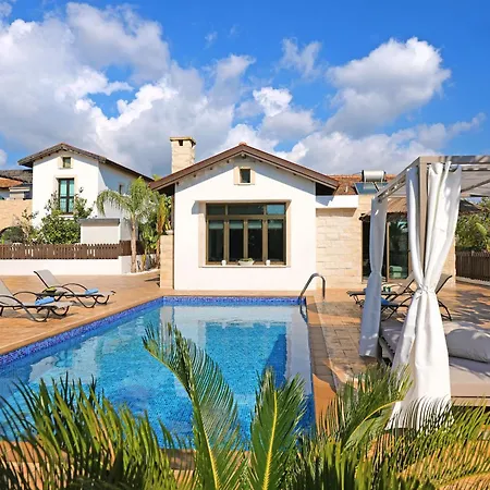 Lara - 3bed Bangalow With Large Pool Ayia Napa