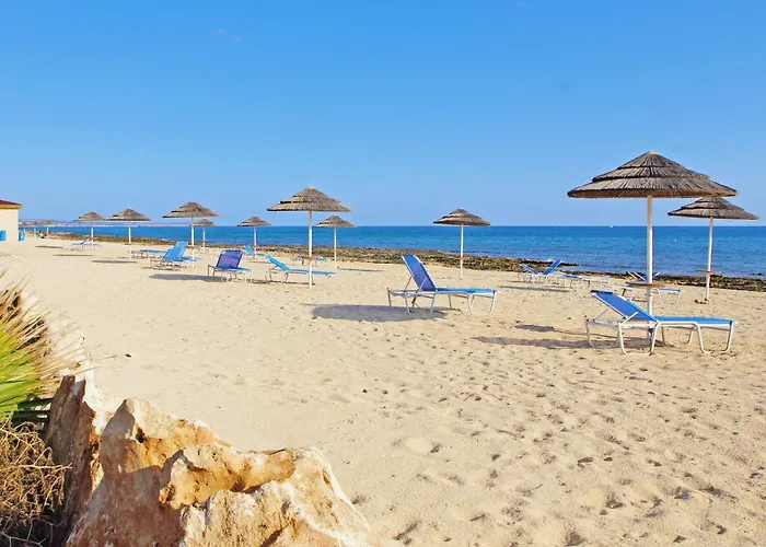 Villa Lara - 3bed Bangalow With Large Pool