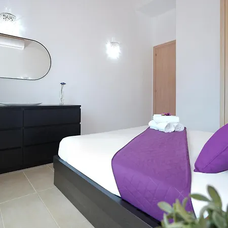 Lara - 3bed Bangalow With Large Pool *