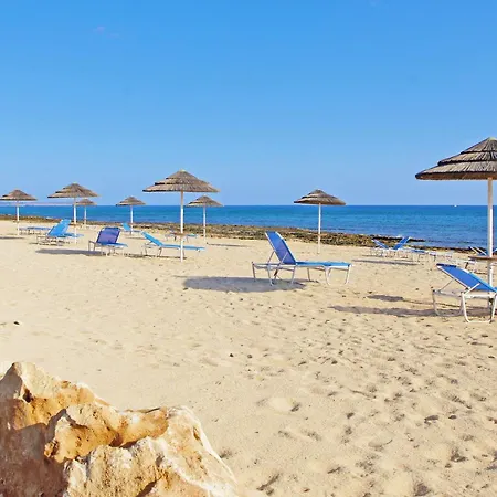 Vilă Lara - 3bed Bangalow With Large Pool