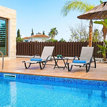 Lara - 3bed Bangalow With Large Pool Villa *