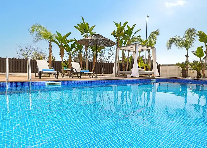 别墅 Lara - 3bed Bangalow With Large Pool 圣纳帕