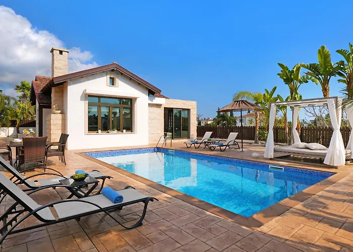 Lara - 3bed Bangalow With Large Pool 别墅